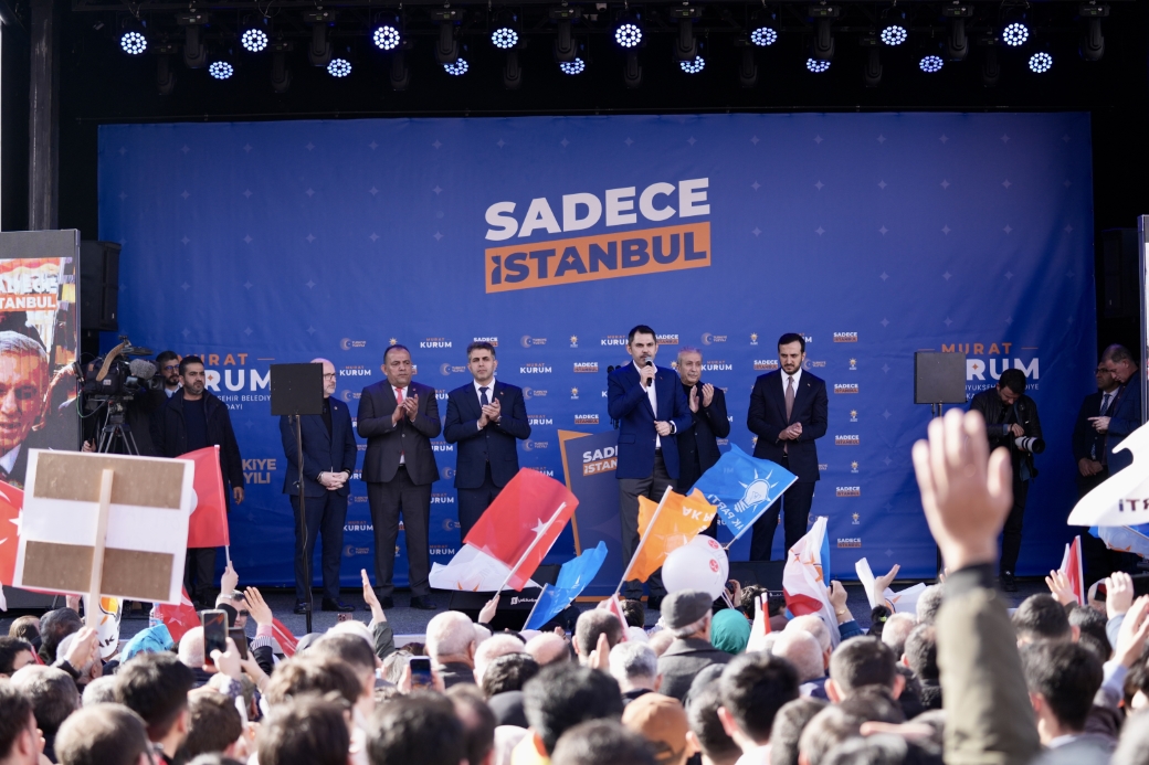 AK PARTİ İBB BAŞKAN ADAYI KURUM: “SİZİN REKLAM BÜTÇESİNE AYIRDIĞINIZ KAYNAKLARI BİZ KENTSEL DÖNÜŞÜME HARCAYACAĞIZ”