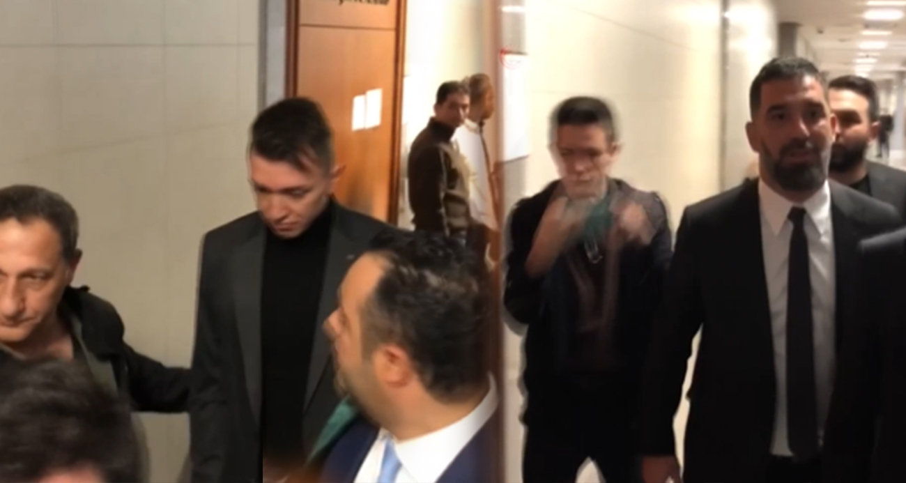 SEÇİL ERZAN DAVASINDA ARDA TURAN VE FERNANDO MUSLERA MAHKEMEYE GELDİ