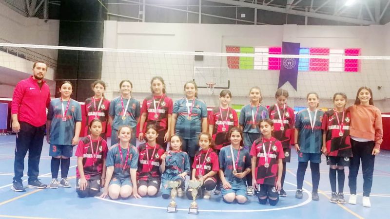 AKDAĞMADENİNDE KADINLAR GÜNÜNE ÖZEL VOLEYBOL TURNUVASI