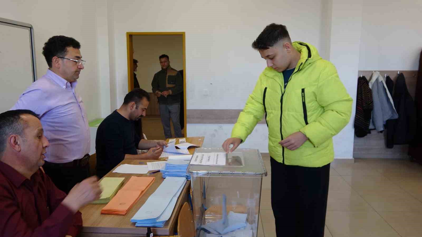 YOZGAT’TA OY VERME İŞLEMİ BAŞLADI