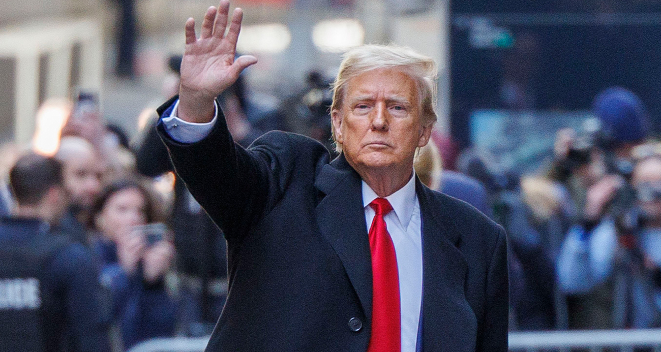 TRUMP, SİVİL DOLANDIRICILIK DAVASINDA 175 MİLYON DOLARLIK PARA CEZASINI ÖDEDİ