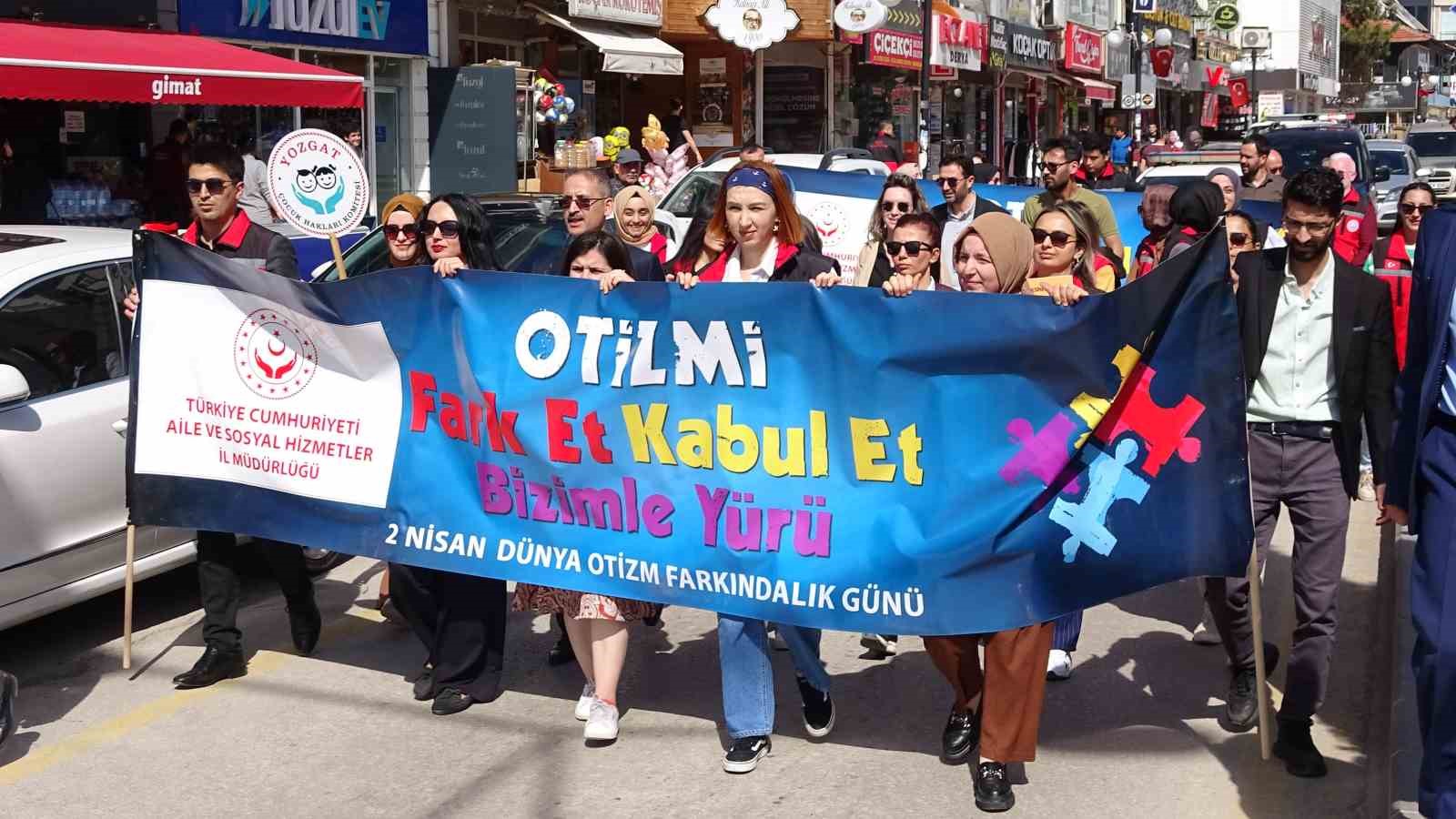 YOZGAT’TA OTİZM FARKINDALIK YÜRÜYÜŞÜ DÜZENLENDİ