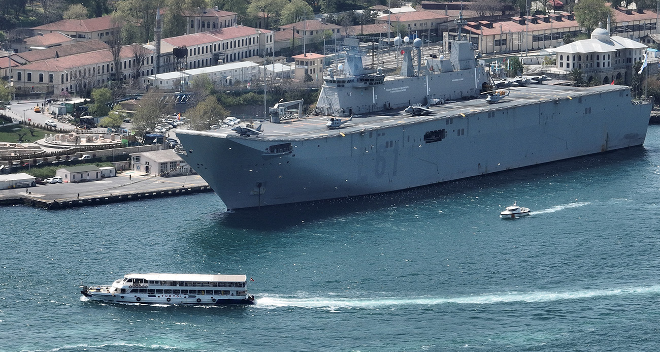 TCG ANADOLU’YA BENZEYEN İSPANYA HÜCUM GEMİSİ HAVADAN GÖRÜNTÜLENDİ