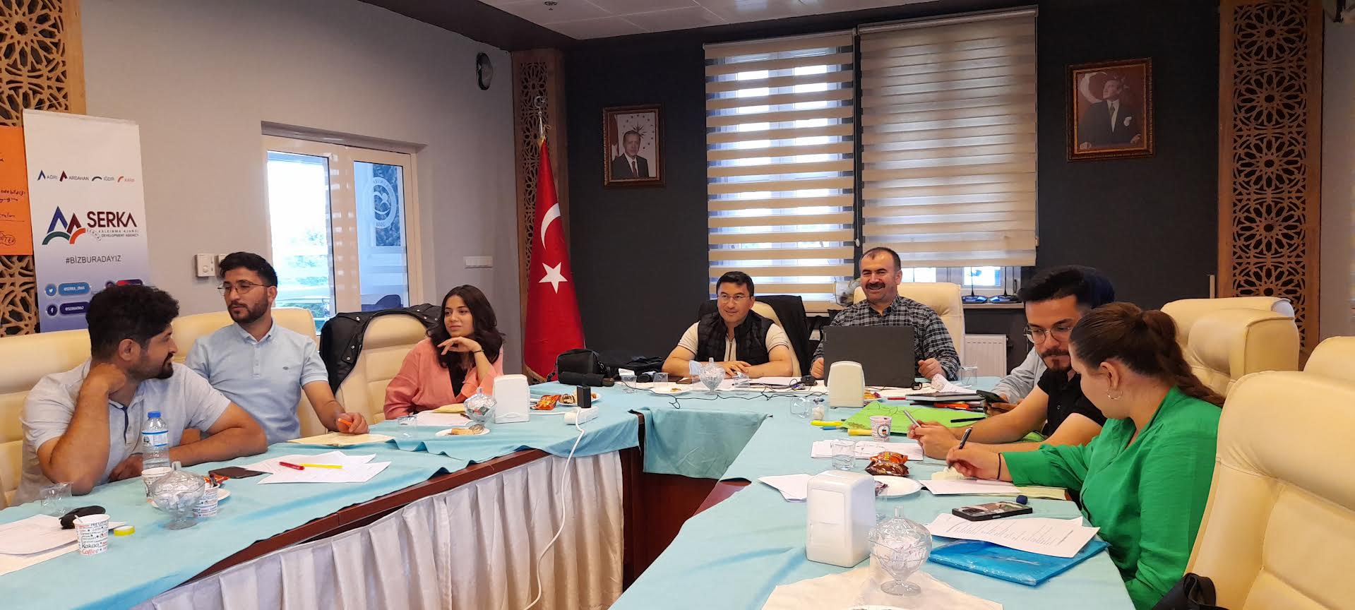 EĞİTİM ELÇİMİZ PROF. BÖYÜKATA’DAN IĞDIRDA PROJE YAZMA EĞİTİMİ