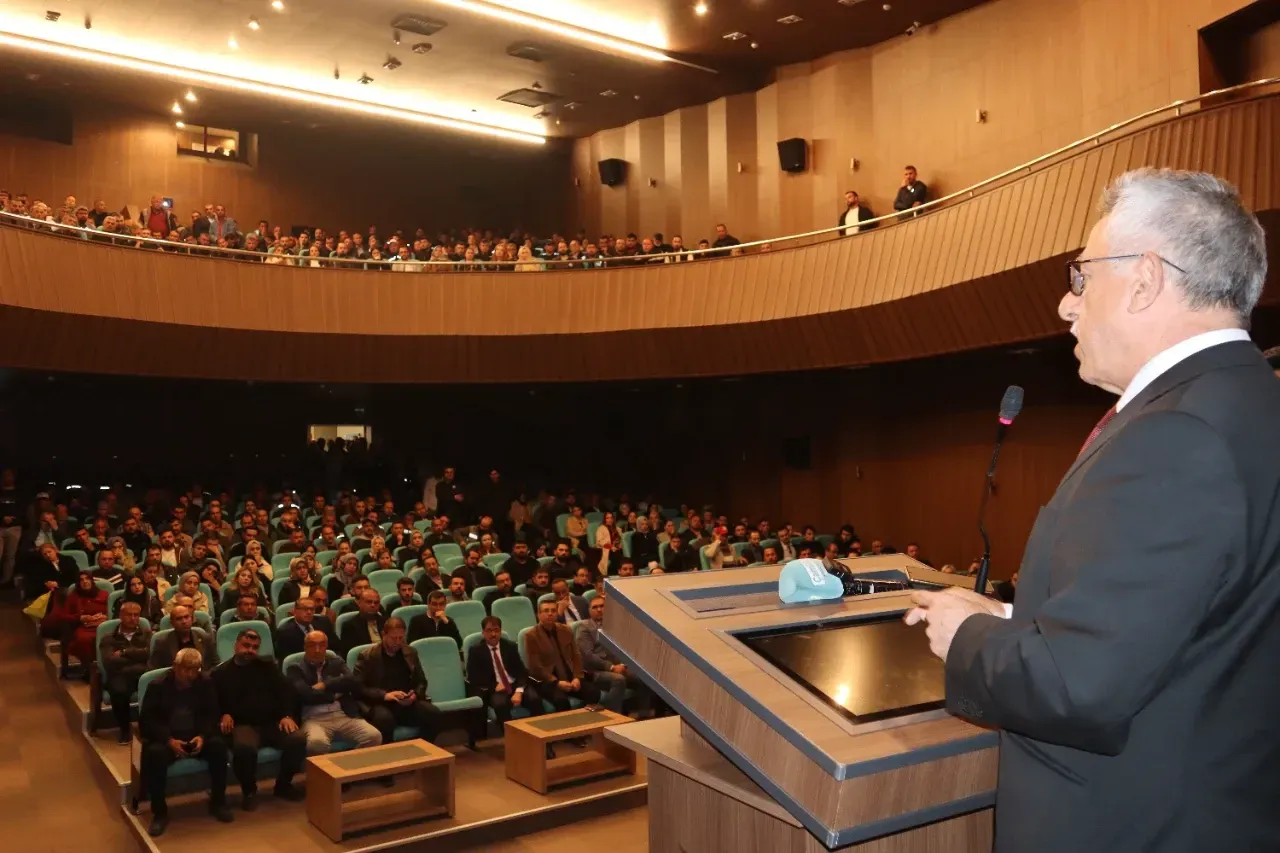 BELEDİYE BAŞKANI ARSLAN BORÇ SARMALINI RAKAMLARLA AÇIKLADI