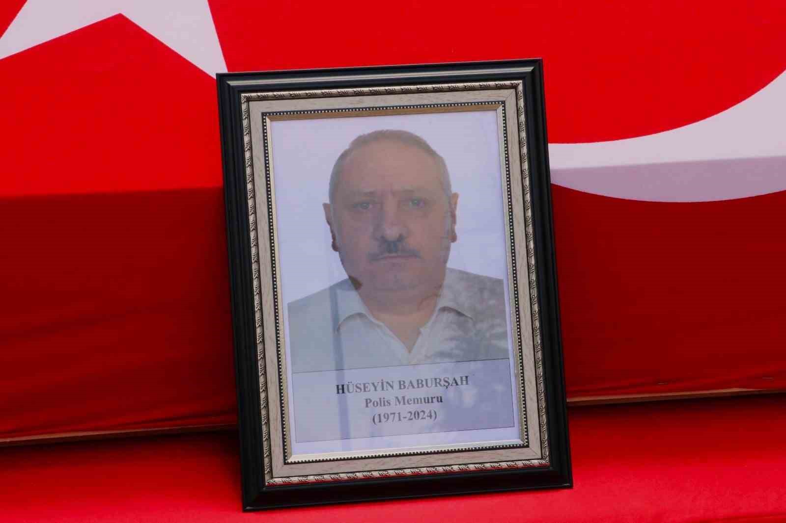 KALP KRİZİ SONUCU HAYATINI KAYBEDEN POLİS MEMLEKETİNE UĞURLANDI 