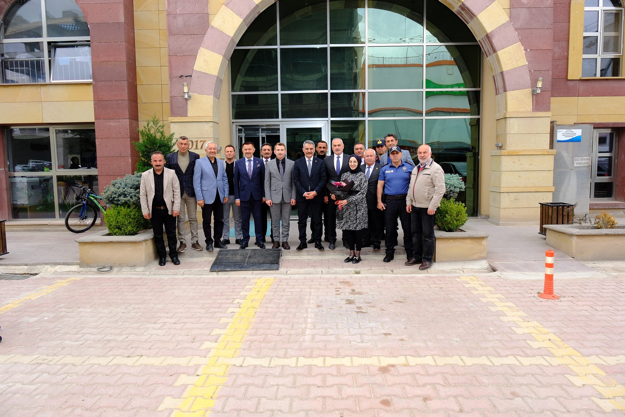 VALİ ÖZKAN’DAN BOĞAZLIYAN BELEDİYE BAŞKANINA İADE-İ ZİYARET
