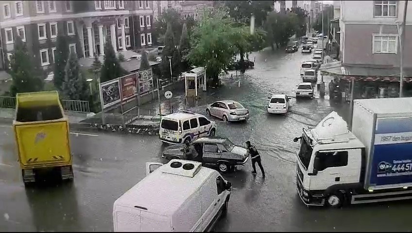 HELAL OLSUN YERKÖY'ÜN BÖYLESİ FEDAKAR POLİSLERİNE