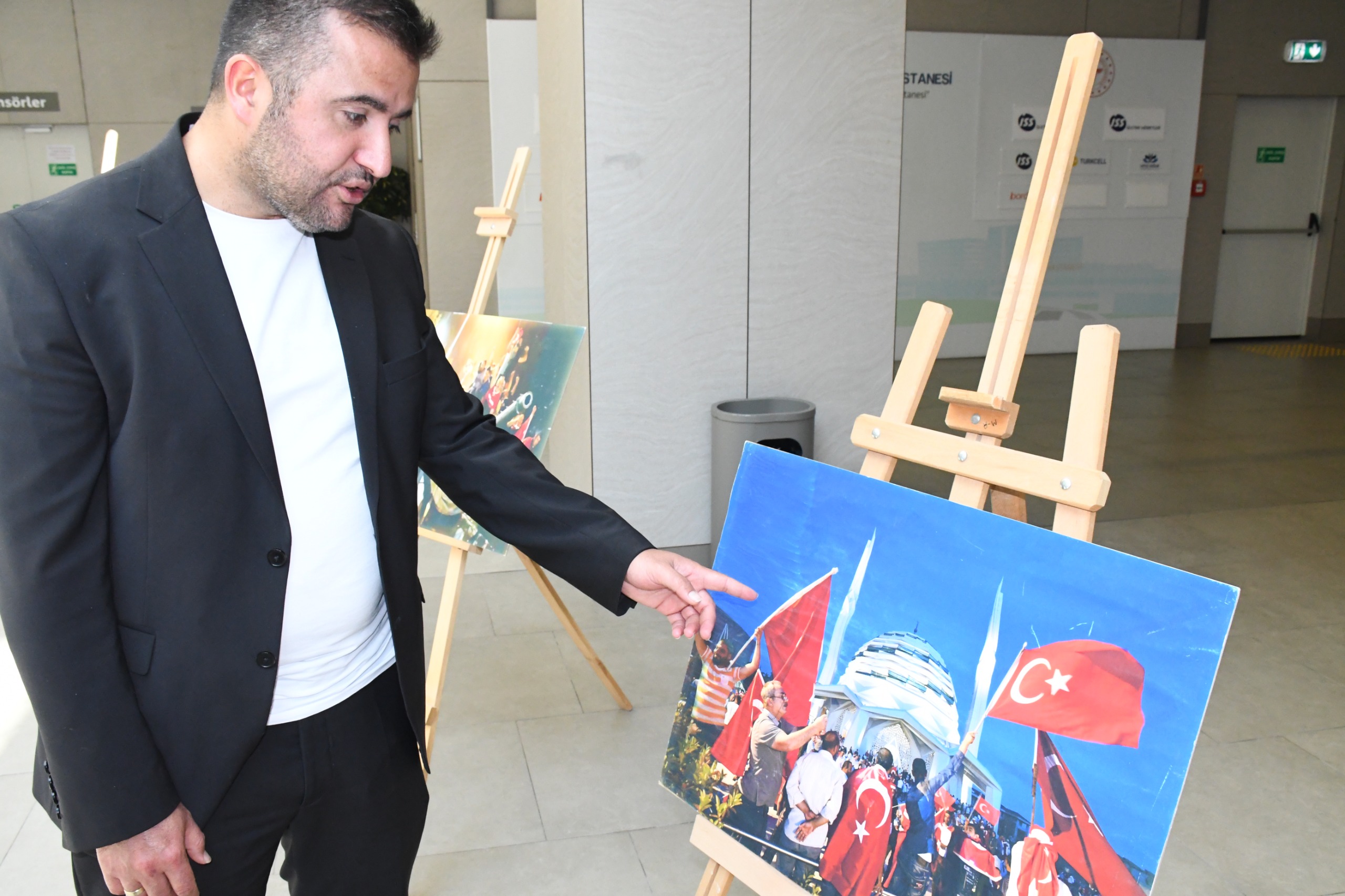 ŞEHİR HASTANESİNDE 15 TEMMUZ TEMALI FOTOĞRAF SERGİSİ