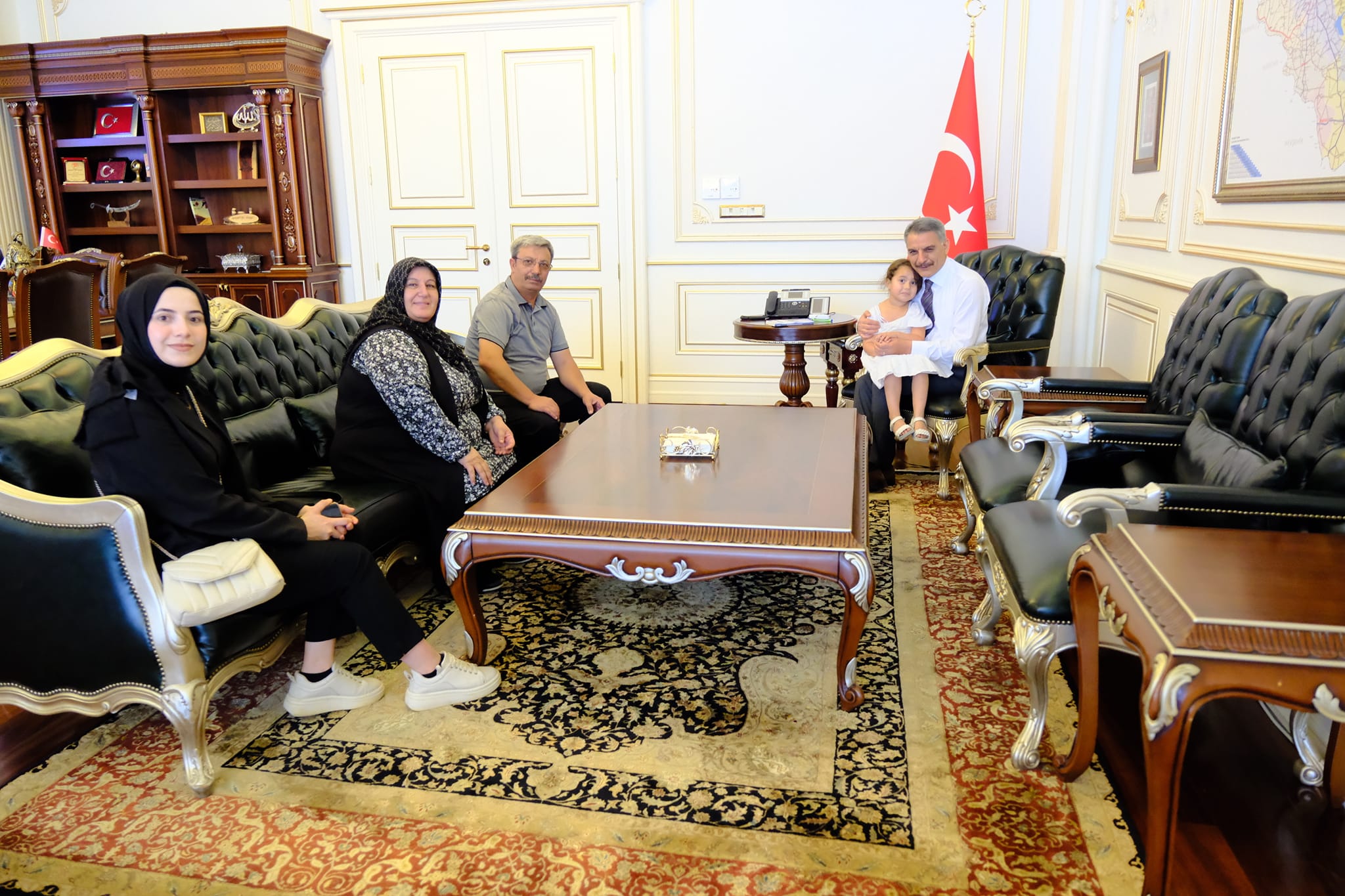 VALİ ÖZKAN’DAN ŞEHİT EVLADINA SICAK İLGİ