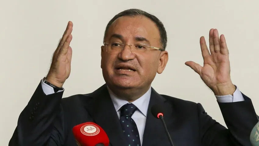 BOZDAĞ,KENDİSİNE RÜŞVET İDDİASINDA BULUNAN TANIĞI DAVA ETTİ