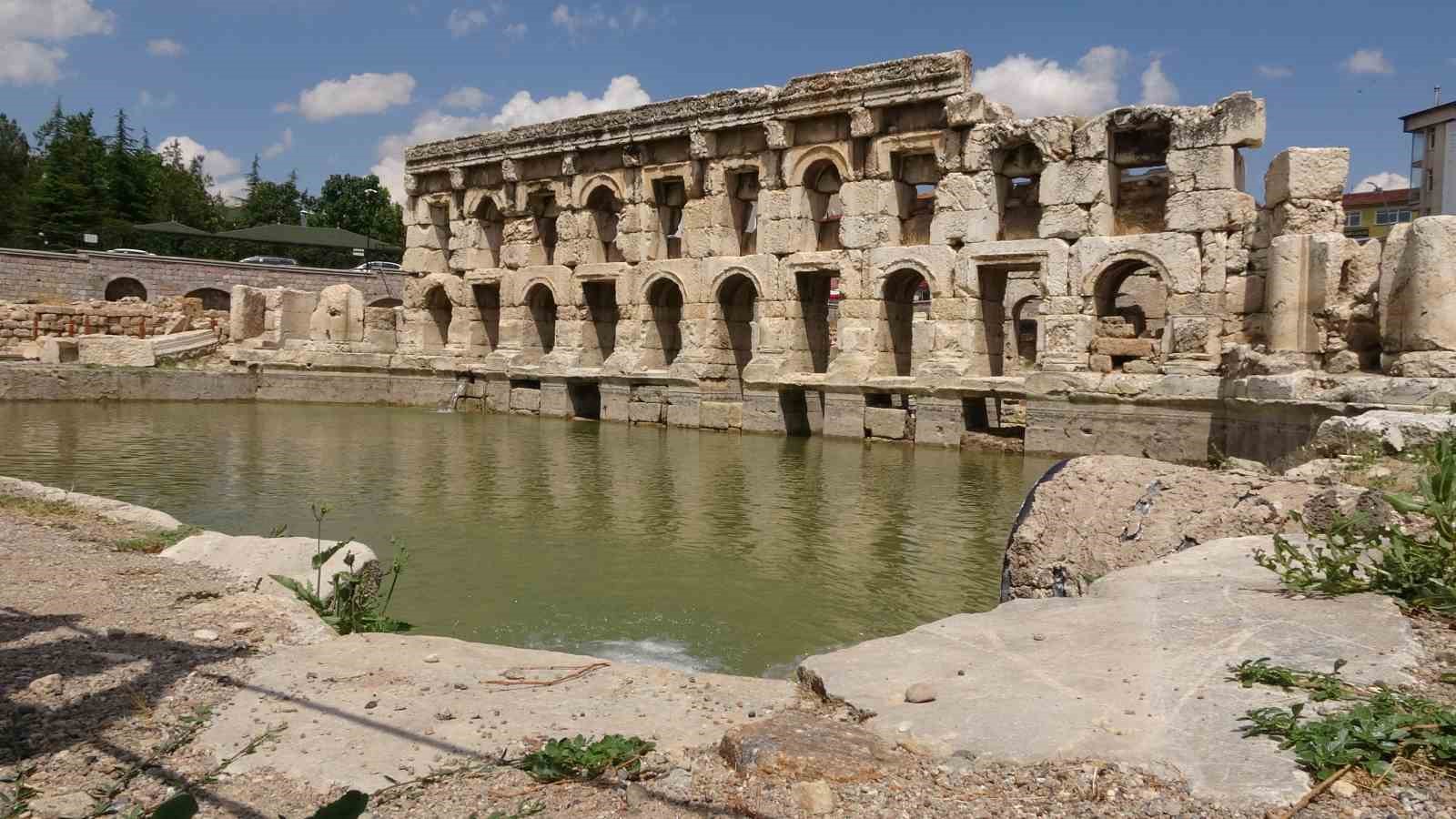 DÜNYA’DA İKİ ROMA HAMAMI VAR..BİRİ İNGİLTEREDE,BİRİ DE YOZGAT'TA