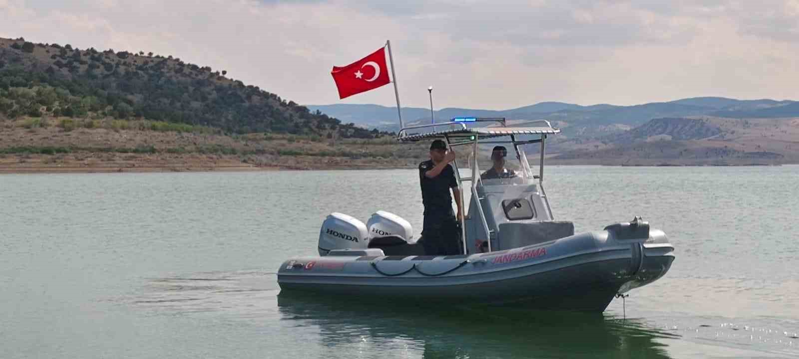 ÇEKEREK’TE JANDARMA BOT TİMİ GÖREVE BAŞLADI