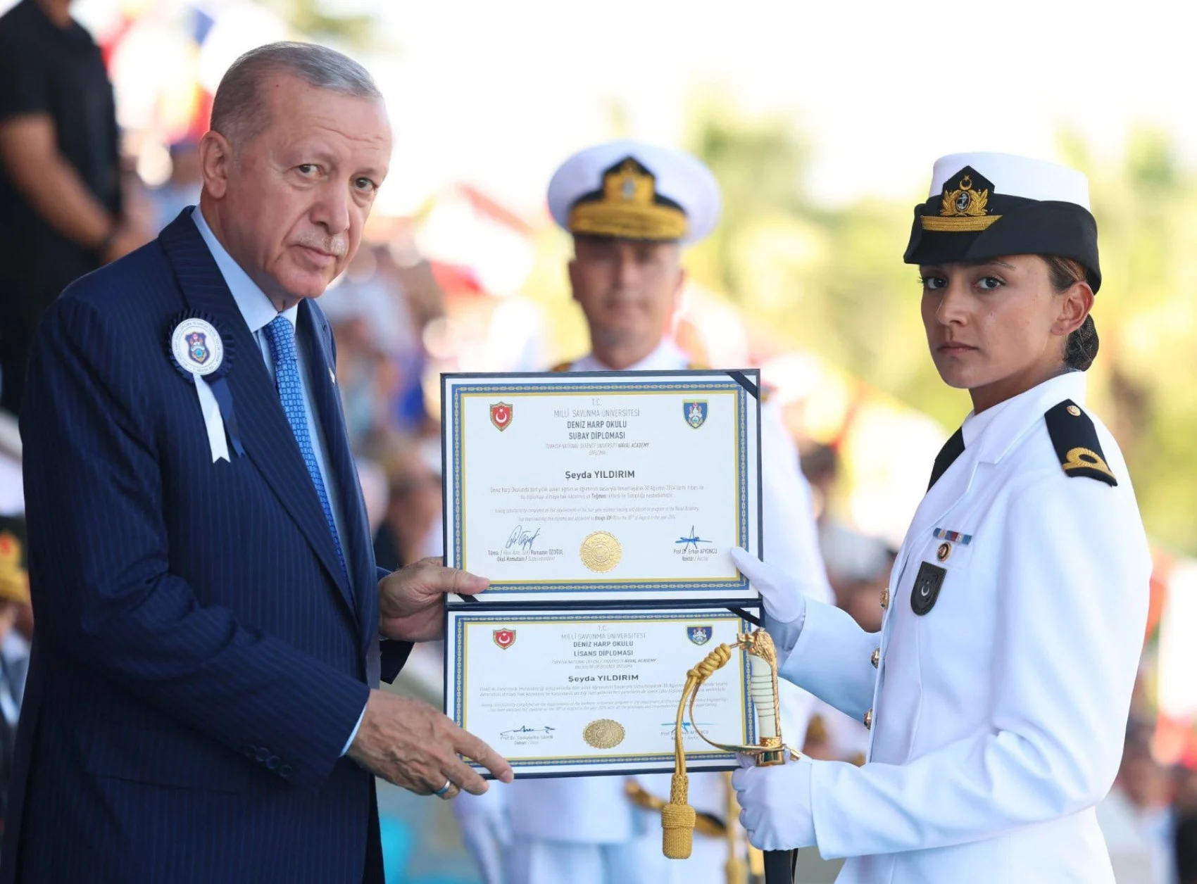 DENİZ HARP OKULUNU BİRİNCİLİKLE BİTİRİP YOZGATLILARI GURURLANDIRDI