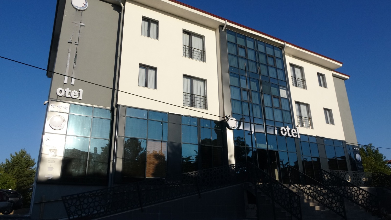 TKDK’NIN DESTEĞİYLE ÇAYIRALANI KONFORLU BİR OTELE KAVUŞTURDU
