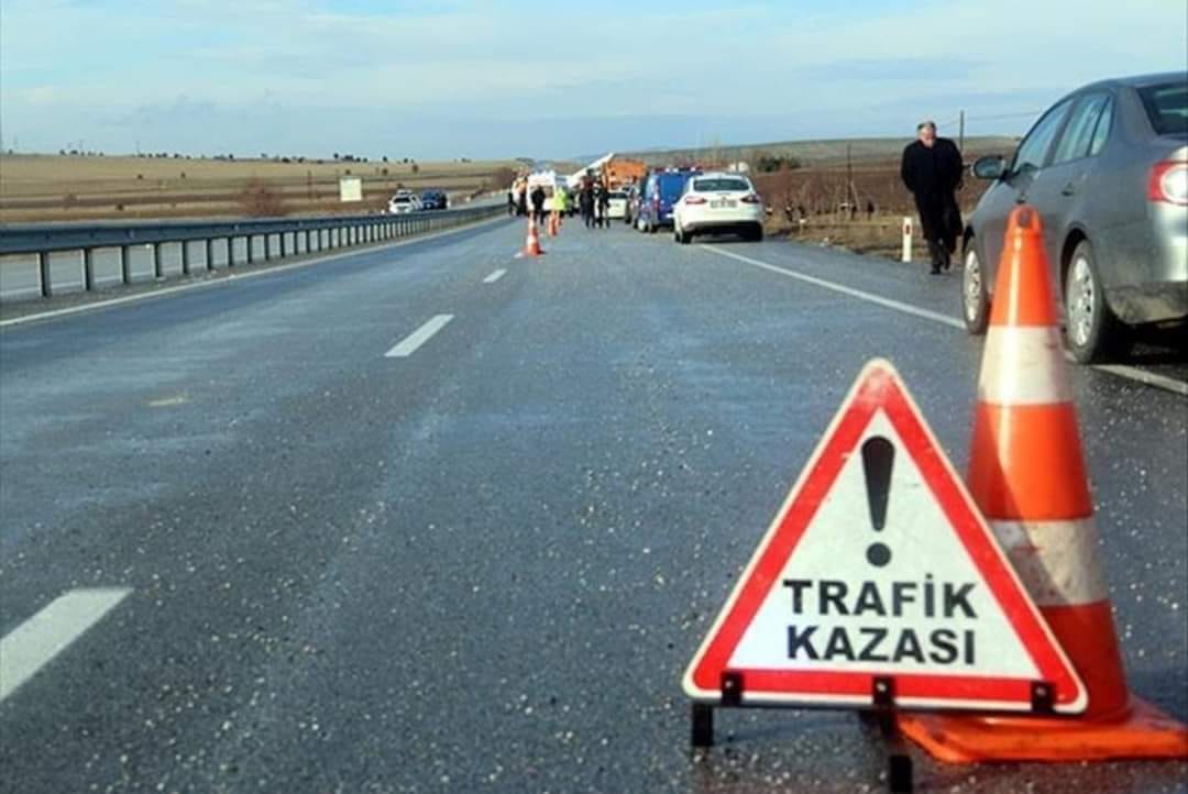TÜM SÜRÜCÜLERE VALİLİKDEN HIZ VE DİKKATLİ ARAÇ KULLANIMI UYARISI