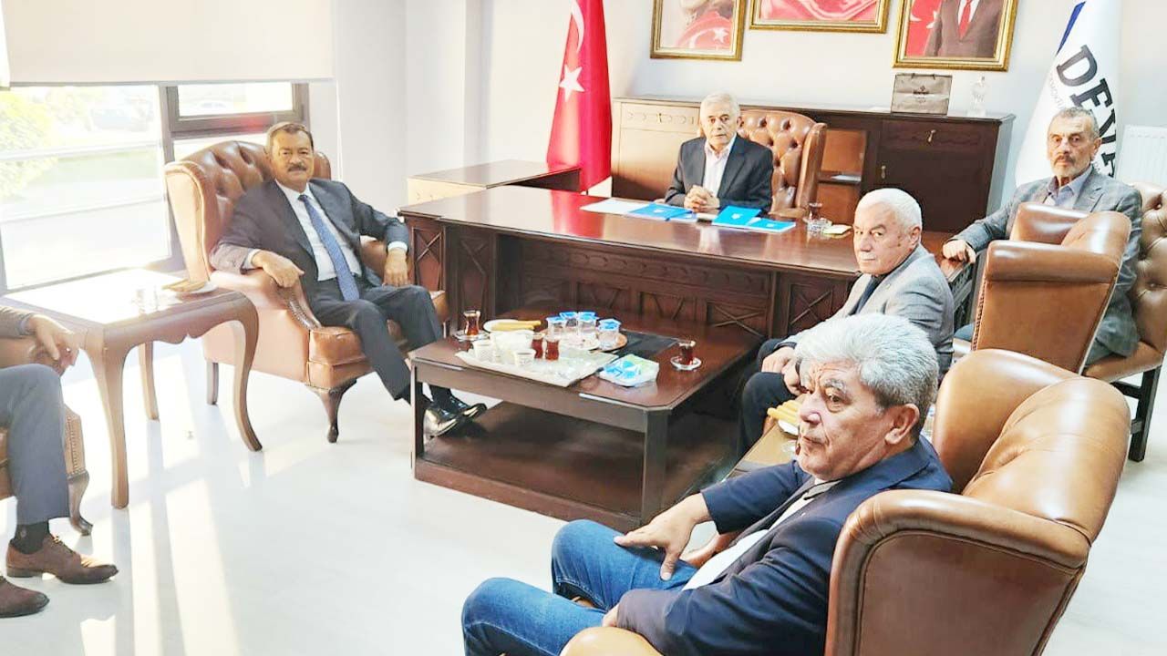 KAYALAR'DAN DEVA İL BAŞKANI ÇİFTÇİYE KUTLAMA ZİYARETİ