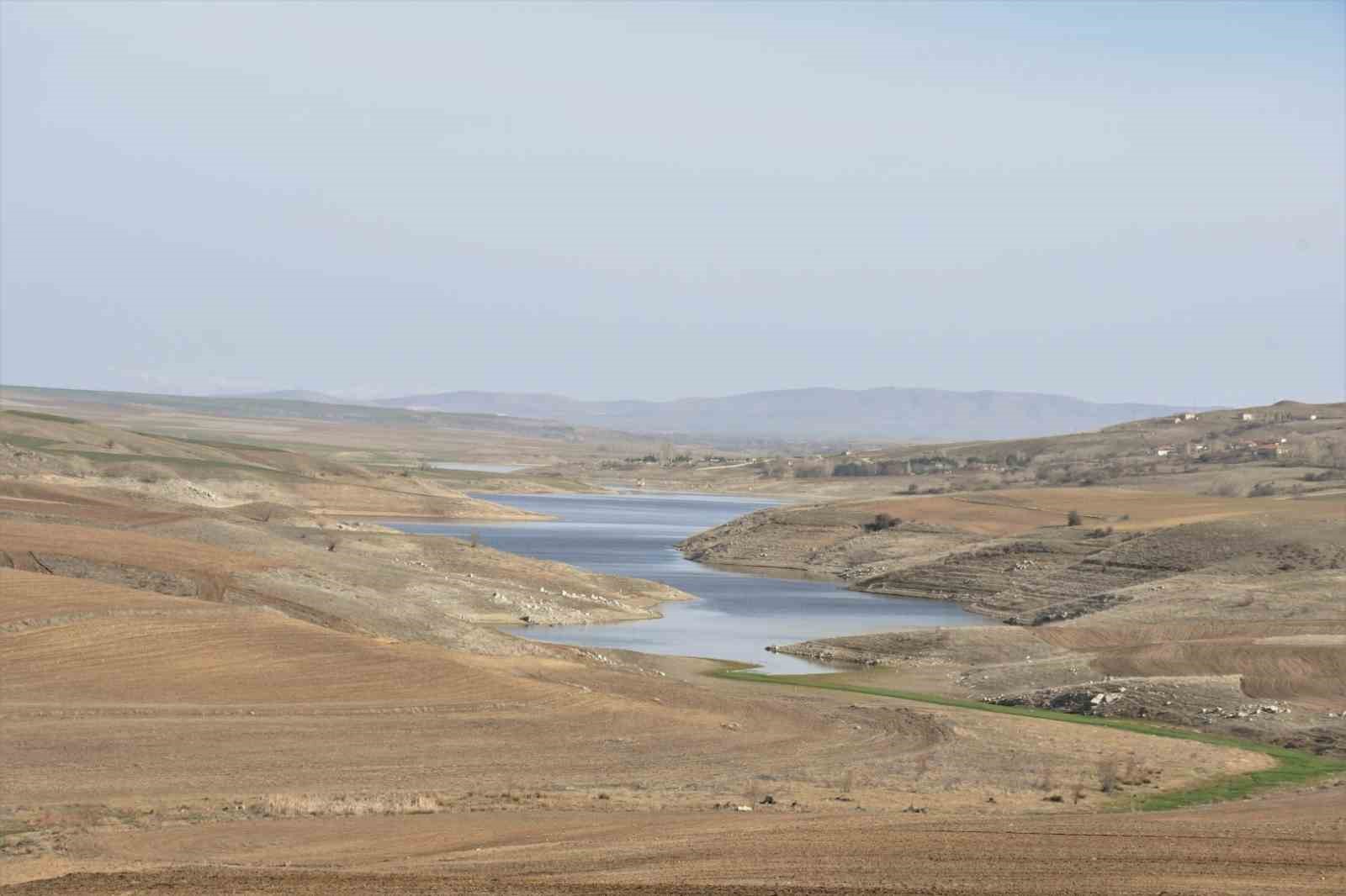  YAĞIŞLAR OLMAZSA YOZGATTA KURAKLIK TEHLİKESİ KAPIDA