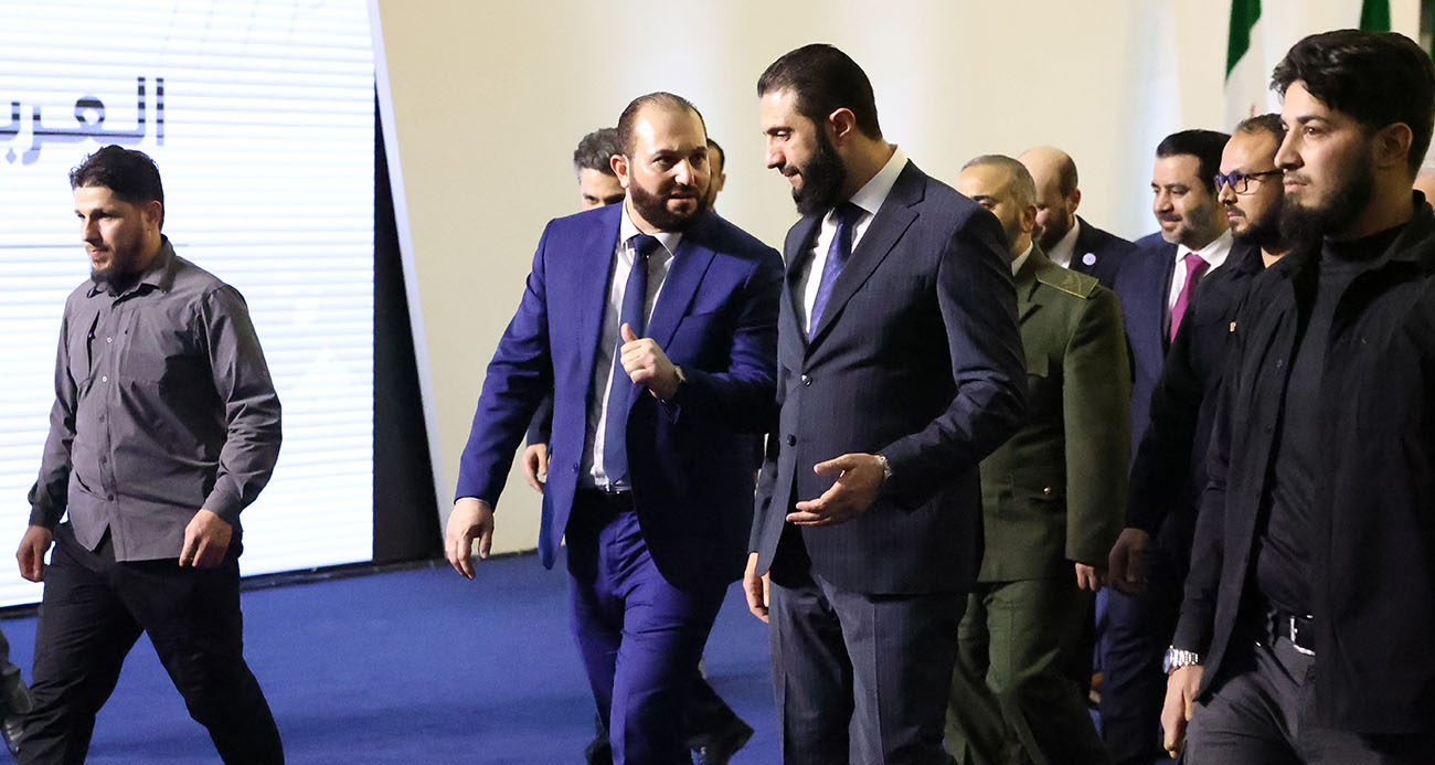 SURİYE'DE GEÇİŞ HÜKÜMETİNİN BAKANLARI AÇIKLANDI