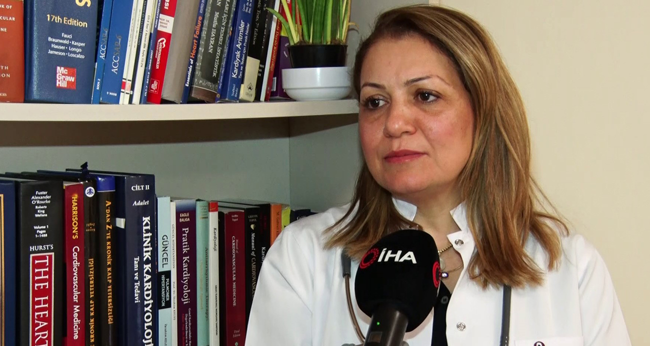UZMANLARDAN ’SIRRI SÜREYYA ÖNDER’ DEĞERLENDİRMESİ