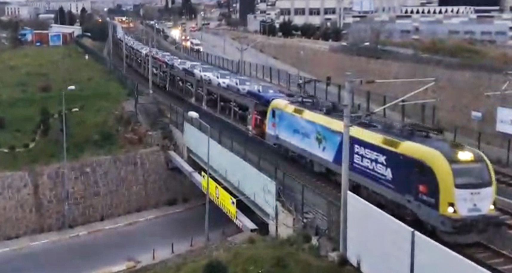MARMARAY HATTINDA ARAÇLARIN YOLCULUĞU GÖRÜNTÜLENDİ