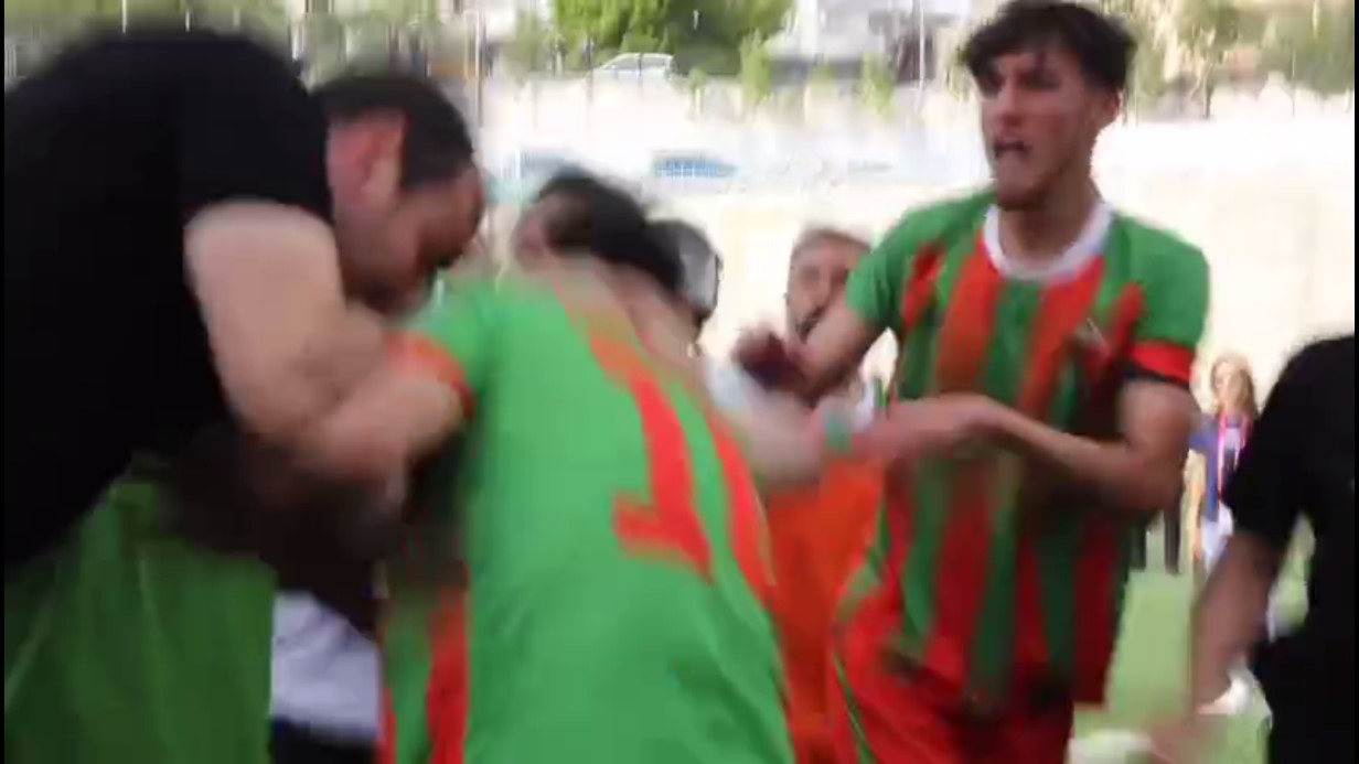 ŞIRNAK’TA KORUMA POLİSİ, ATILAN GOLDEN SONRA ÇIKAN OLAYLARDA FUTBOLCUYU DARP ETTİ