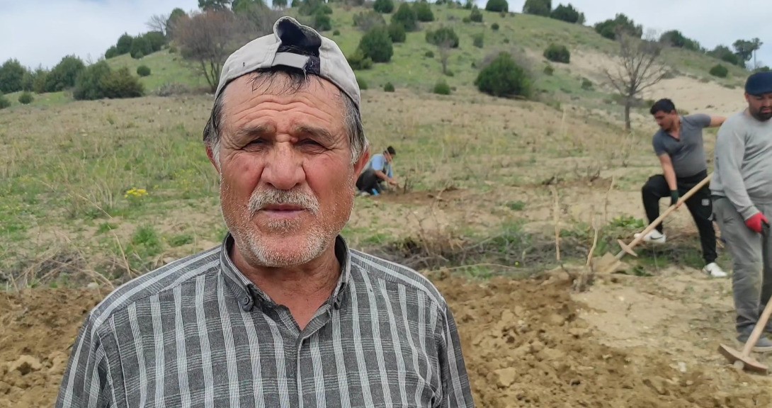 BAĞLAR ELBİRLİĞİYLE BELLENİYOR