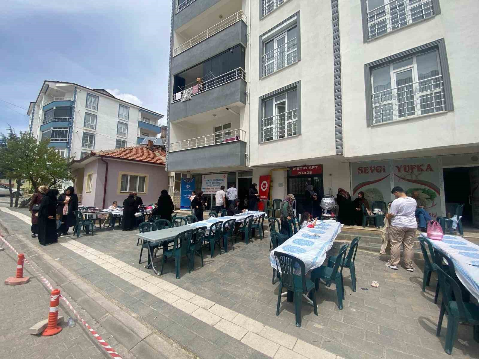 SARIKAYA'DA KUDÜS VE FİLİSTİN’E DESTEK İÇİN HAYIR ÇARŞISI KURULDU