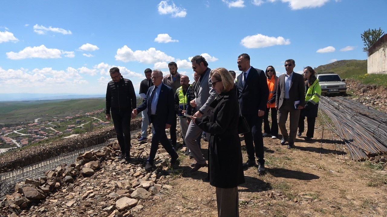 NOHUTLU TEPE’DE BUNGALOV OTELİN TEMELİ ATILDI