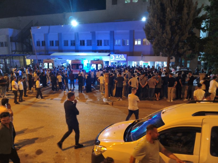 SİİRT’TE DÜĞÜN SALONUNA SİLAHLI SALDIRI: 1 ÖLÜ, 3 YARALI