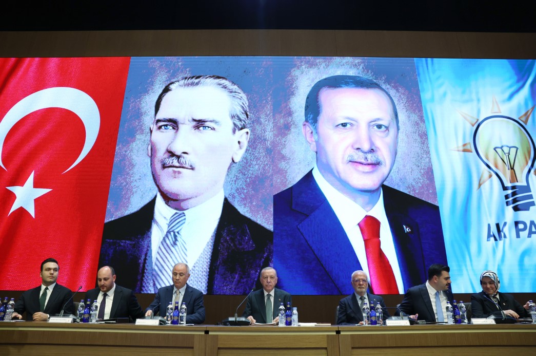 AK PARTİ MKYK TOPLANTISI BAŞLADI 