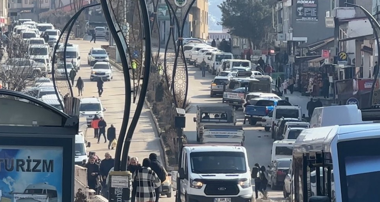 ŞEMDİNLİ’DE 4.4 BÜYÜKLÜĞÜNDE DEPREM MEYDANA GELDİ