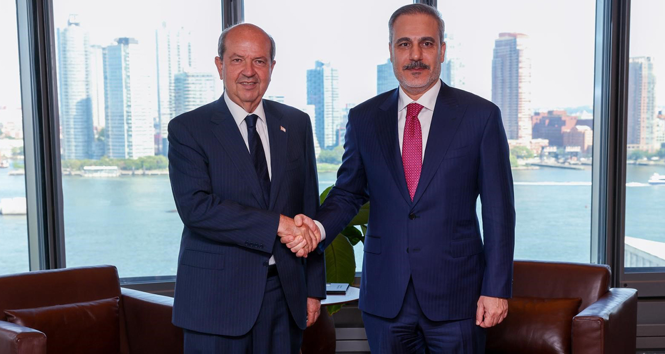 DIŞİŞLERİ BAKANI FİDAN, KKTC CUMHURBAŞKANI TATAR İLE BİR ARAYA GELDİ