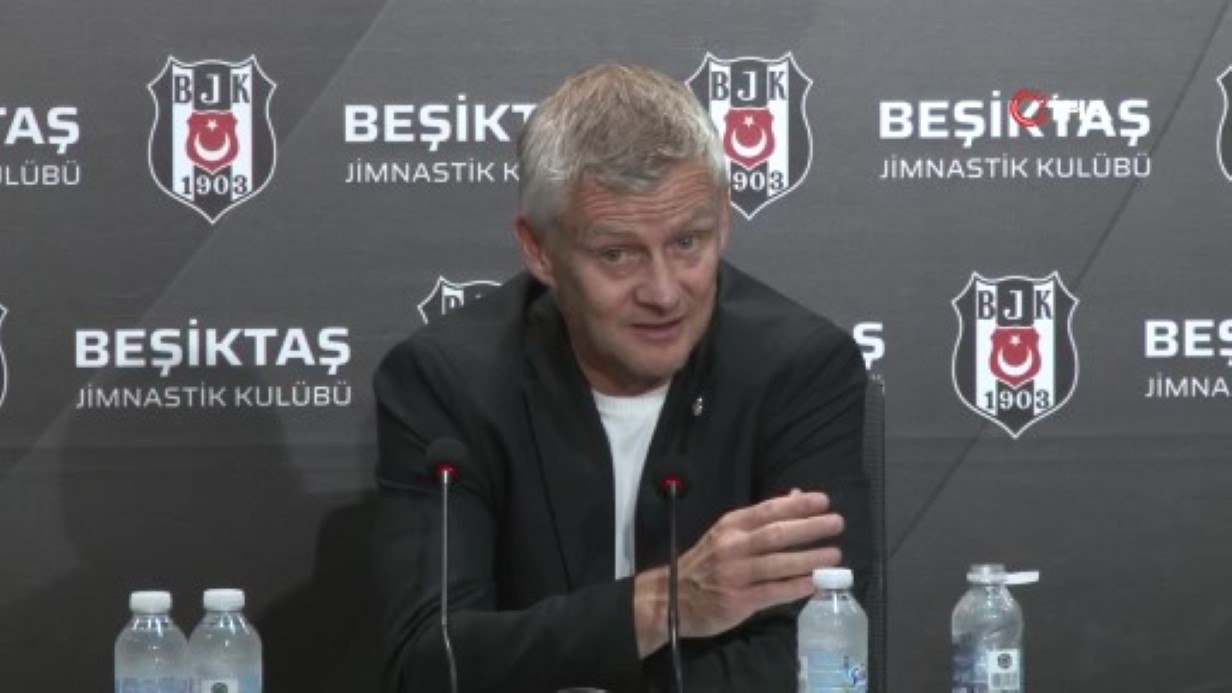 OLE GUNNAR SOLSKJAER: "OYUN ARZUMUZU TÜM SEZONA YAYABİLMEK ÖNEMLİ"