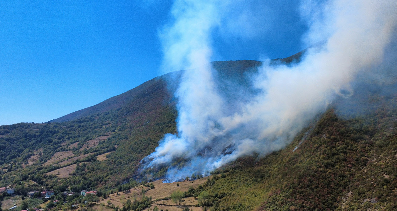 BARTIN’DA YANGIN BÖLGESİ HAVADAN GÖRÜNTÜLENDİ