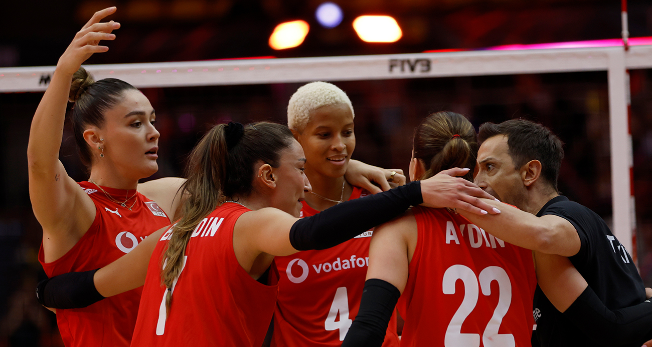 A MİLLİ KADIN VOLEYBOL TAKIMI, DÜNYA ŞAMPİYONASI’NDA YARI FİNAL İÇİN SAHADA