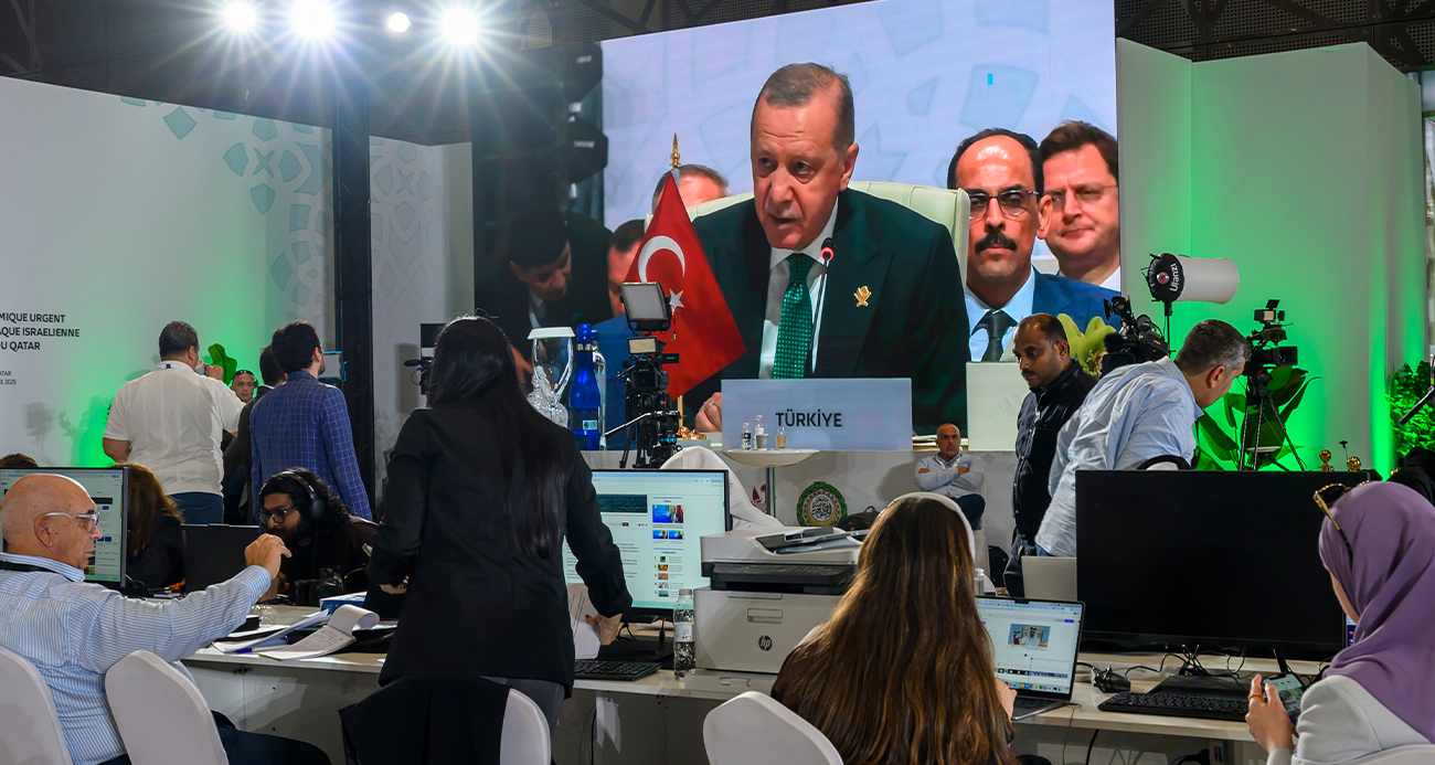 ARAP VE İSLAM ÜLKELERİNİN LİDERLERİNDEN TÜM DEVLETLERE İSRAİL İLE İLİŞKİLERİ GÖZDEN GEÇİRME ÇAĞRISI 