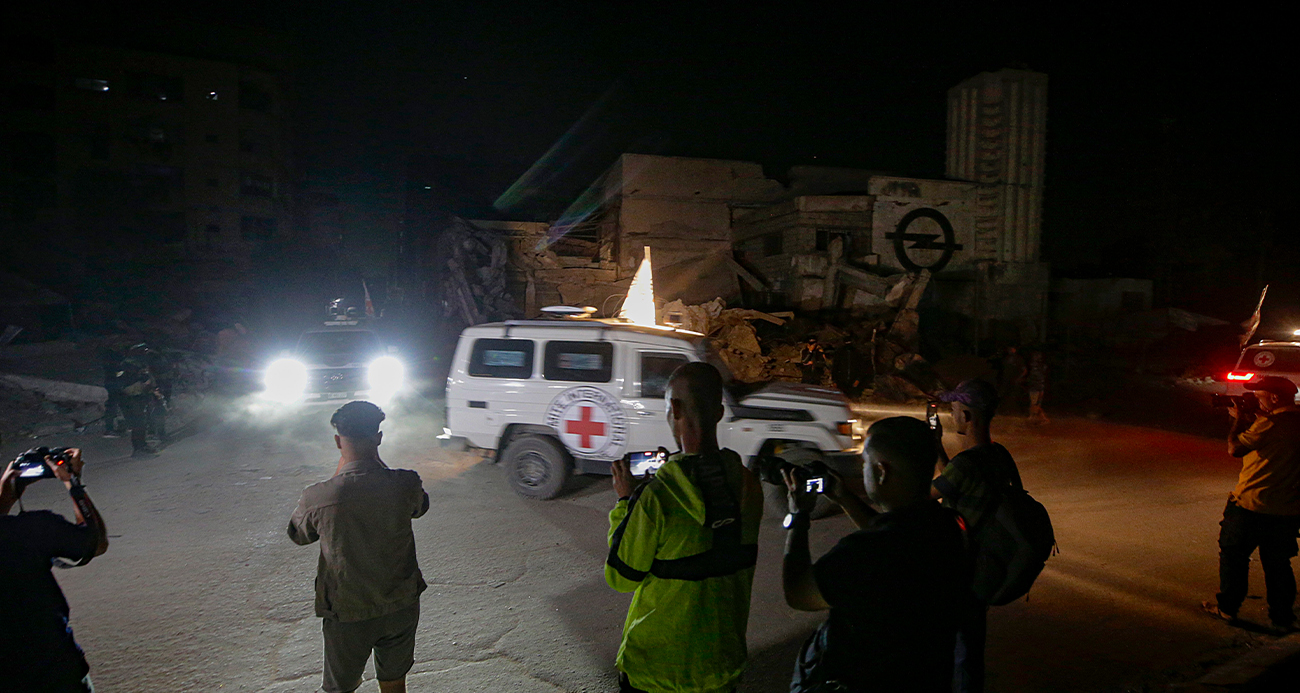 HAMAS, 2 İSRAİLLİ ESİRİN DAHA CESEDİNİ İSRAİL’E TESLİM ETTİ