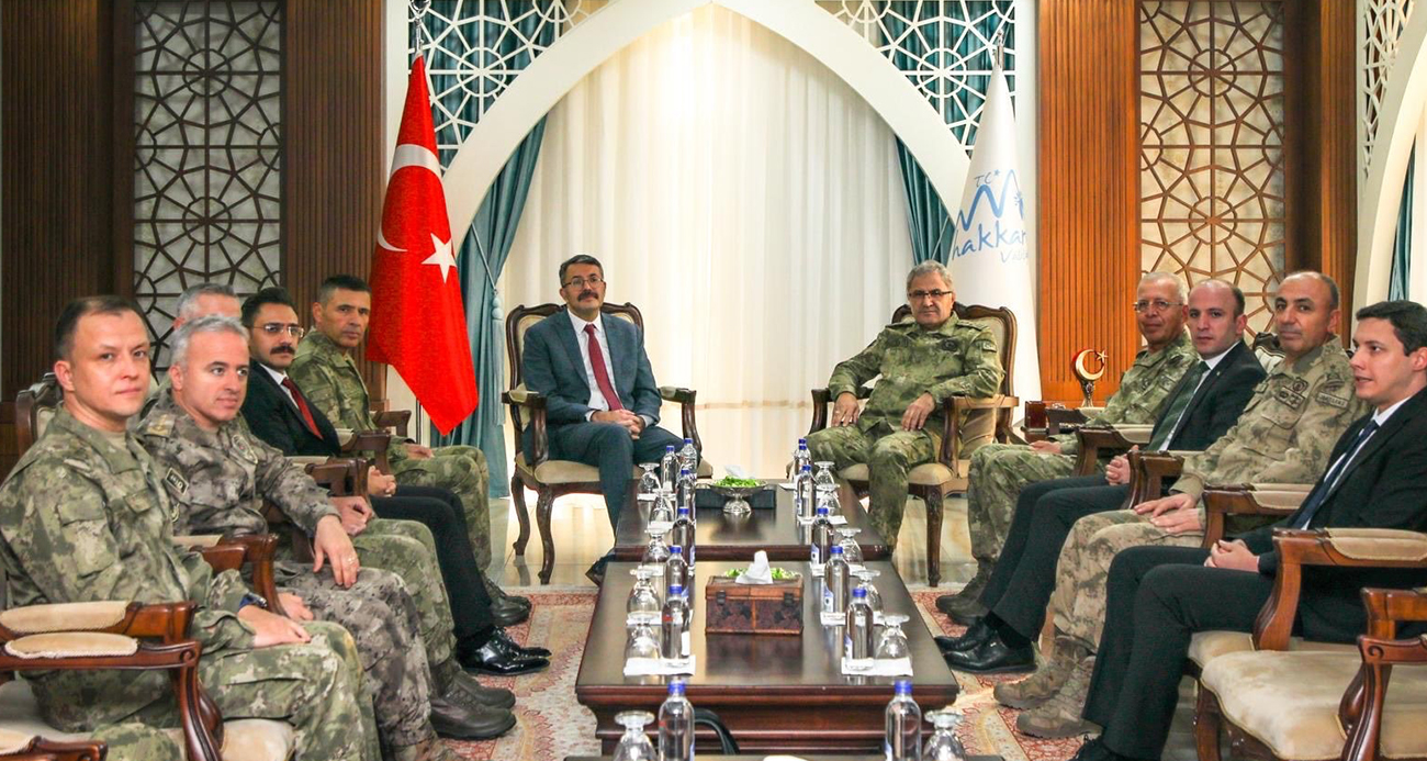 KARA KUVVETLERİ KOMUTANI ORGENERAL METİN TOKEL HAKKARİ’DE
