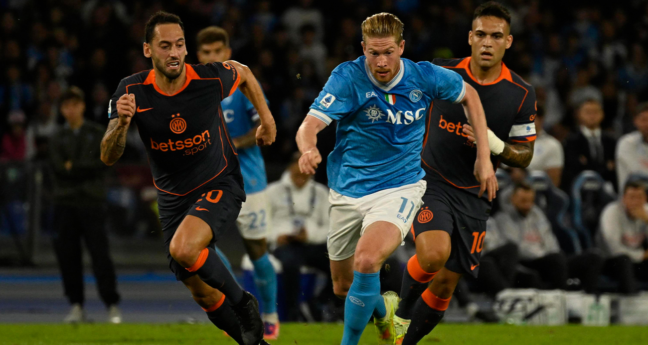HAKAN’IN GOLÜ INTER’E YETMEDİ, NAPOLİ LİDERLİĞİ ALDI