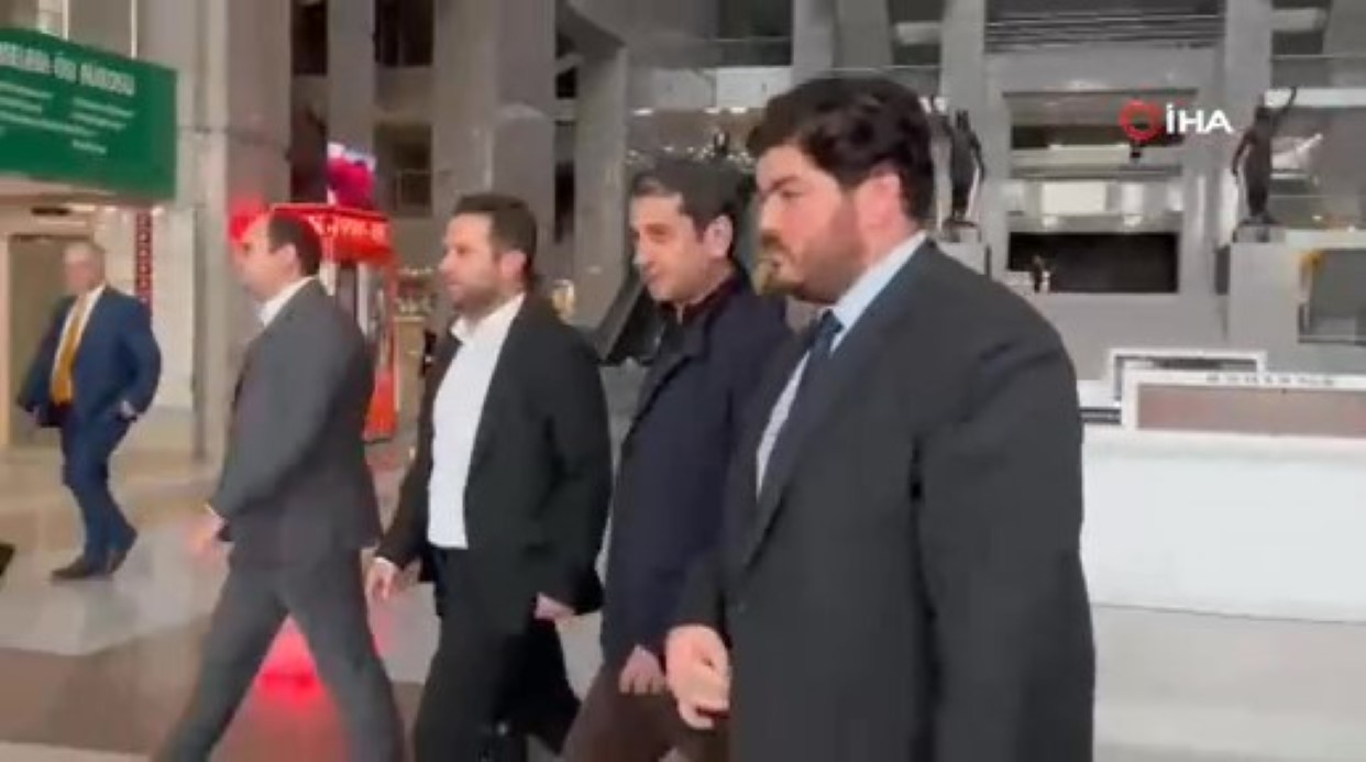 İBB’YE YÖNELİK YOLSUZLUK SORUŞTURMASINDA GÖZALTINA ALINAN İMAMOĞLU’NUN DANIŞMANI SERBEST BIRAKILDI