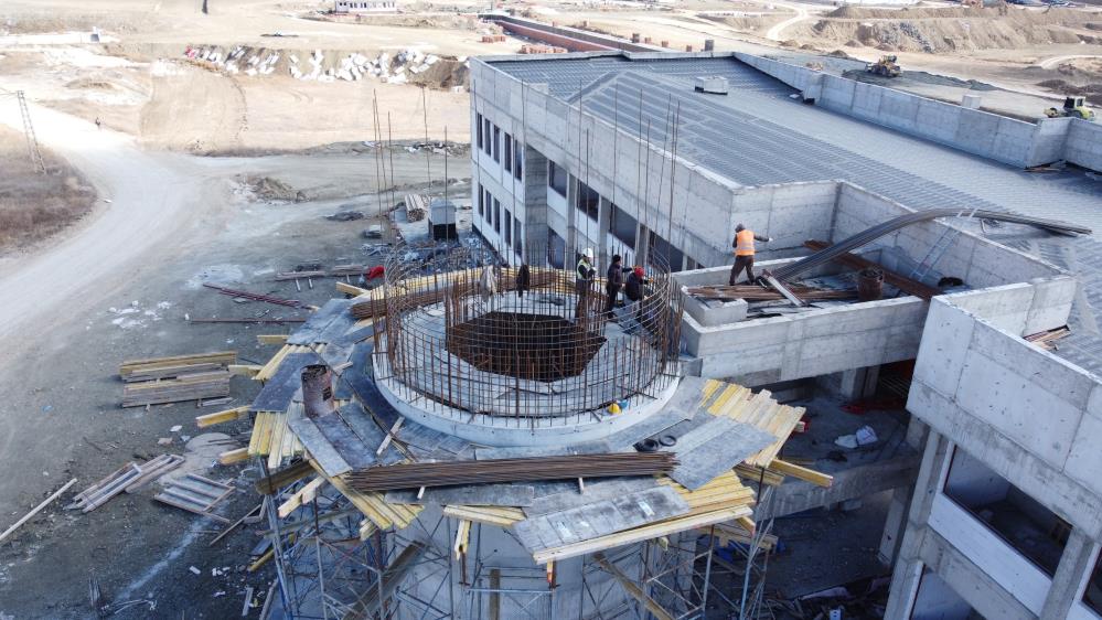 YOZGAT’TA  HAVAALANI İNŞAATINDA GERİYE SAYIM BAŞLADI