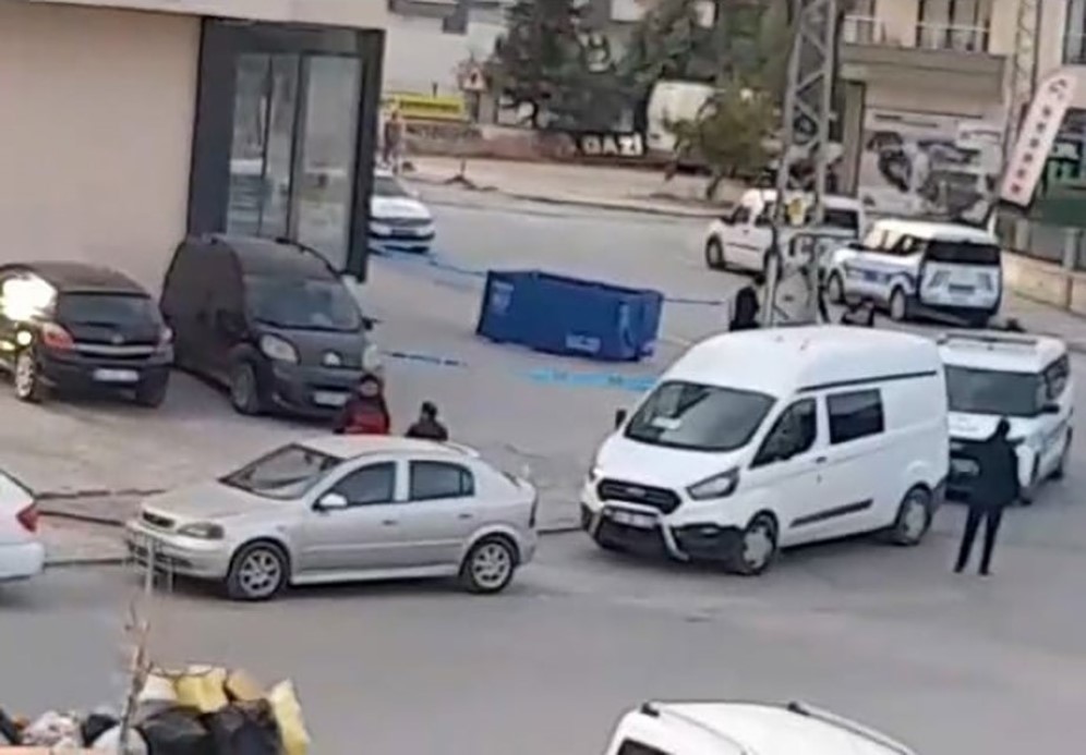 MİSAFİRLİĞE GELDİĞİ EVDE BALKONDAN DÜŞEN İNFAZ KORUMA MEMURU HAYATINI KAYBETTİ