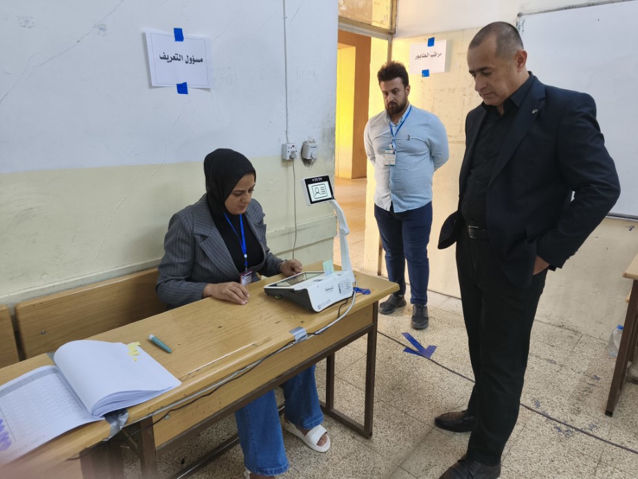 IRAK’TA GENEL SEÇİM İÇİN ÖZEL OYLAMA BAŞLADI