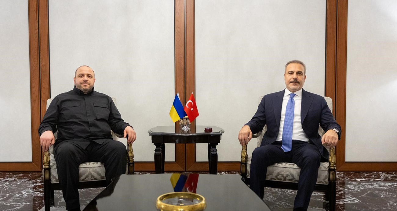 BAKAN FİDAN, UKRAYNA MİLLİ GÜVENLİK VE SAVUNMA KONSEYİ SEKRETERİ İLE BİR ARAYA GELDİ