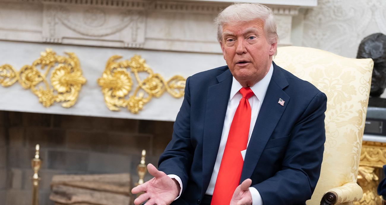 TRUMP’TAN EPSTEİN DOSYALARI HAKKINDA SORU SORAN MUHABİRE: "SESSİZ OL"