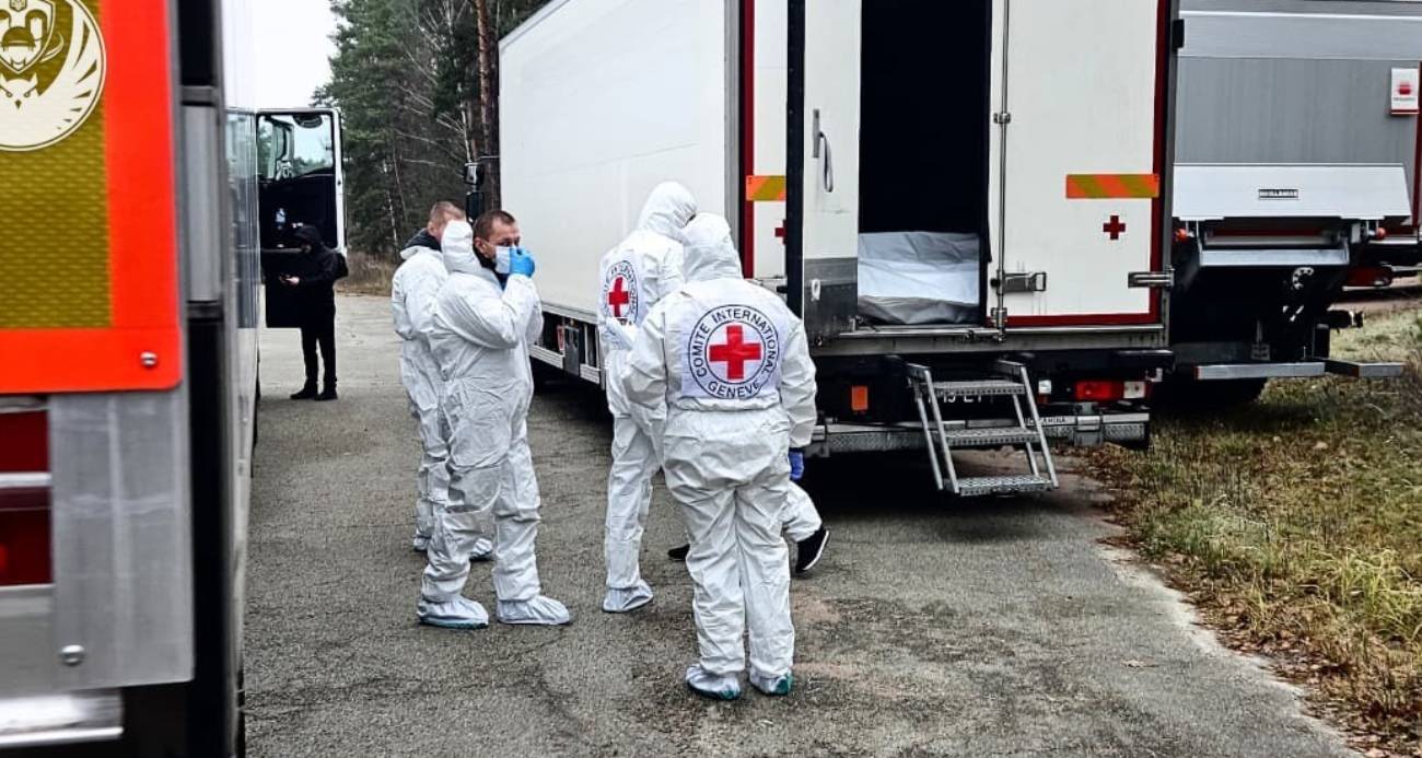 RUSYA, UKRAYNA'YA BİN ASKERİN CENAZESİNİ TESLİM ETTİ