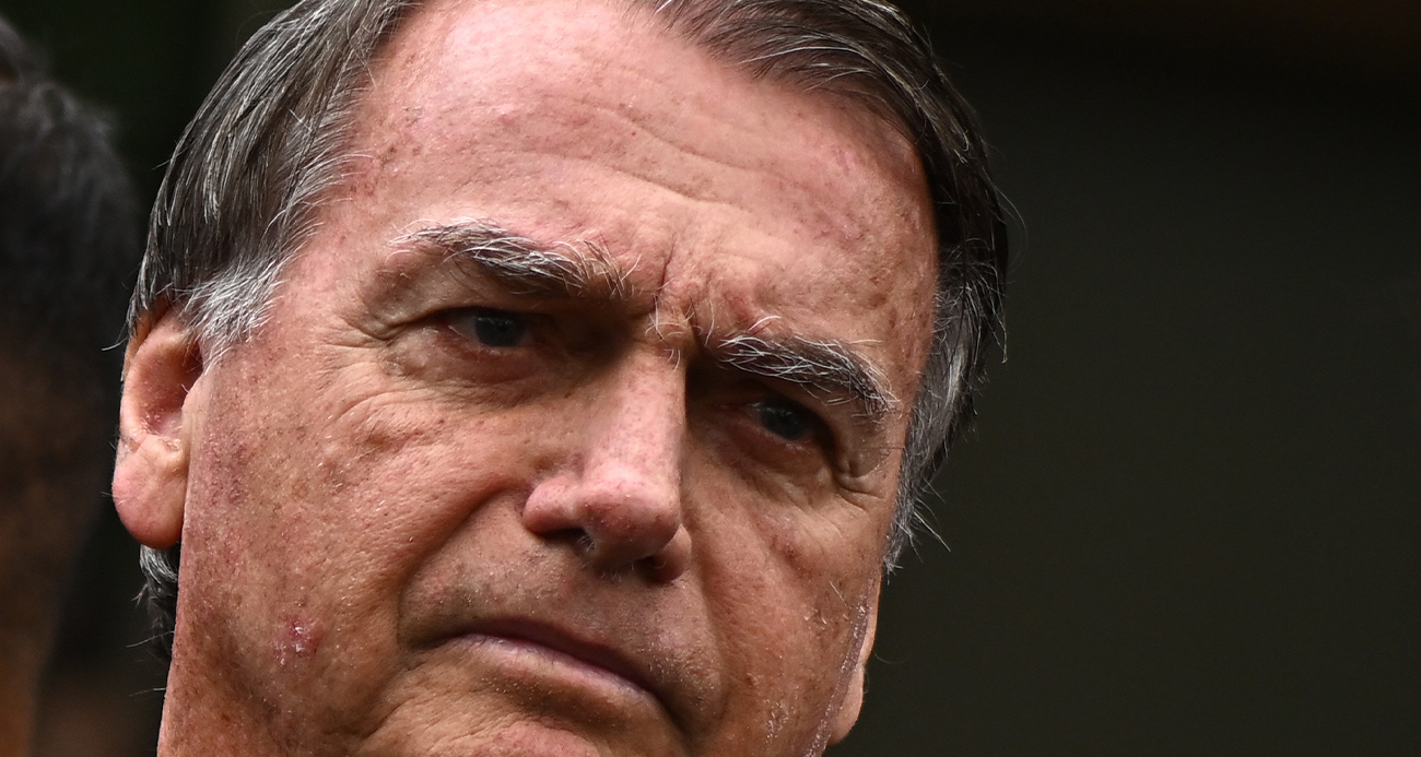 EV HAPSİNDEKİ ESKİ BREZİLYA DEVLET BAŞKANI BOLSONARO’YA GÖZALTI 