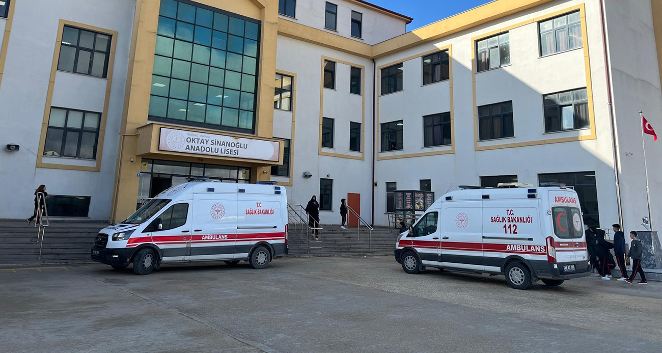 OKULA GETİRİLEN YEMEKTEN 5 ÖĞRENCİ ZEHİRLENDİ 
