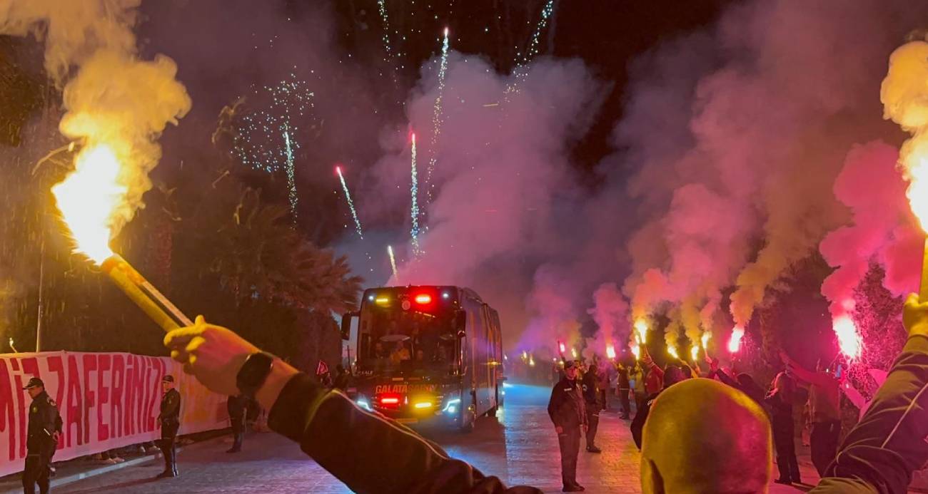 GALATASARAY, ANTALYA’DA ŞAMPİYONLAR LİGİ MÜZİĞİYLE KARŞILANDI